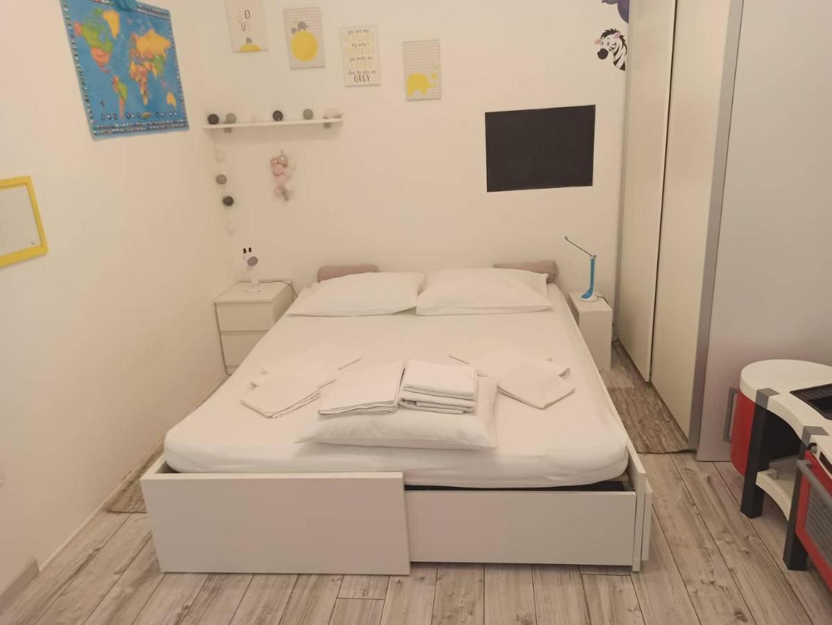 Appartement Novoureden Komforni Stan Od 90 M2 S Dvoristem à Šibenik Extérieur photo