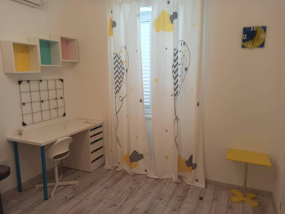 Appartement Novoureden Komforni Stan Od 90 M2 S Dvoristem à Šibenik Extérieur photo