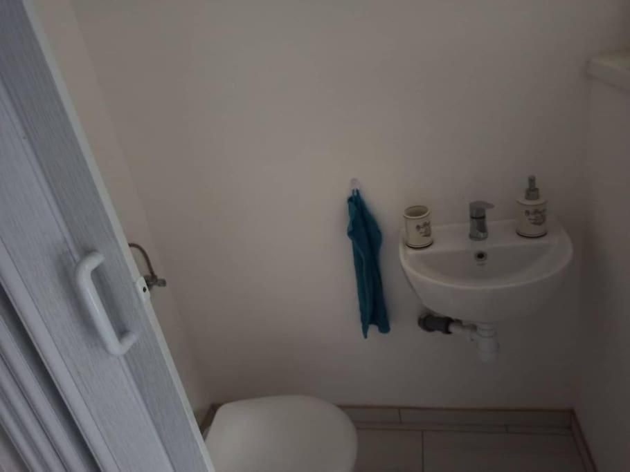 Appartement Novoureden Komforni Stan Od 90 M2 S Dvoristem à Šibenik Chambre photo